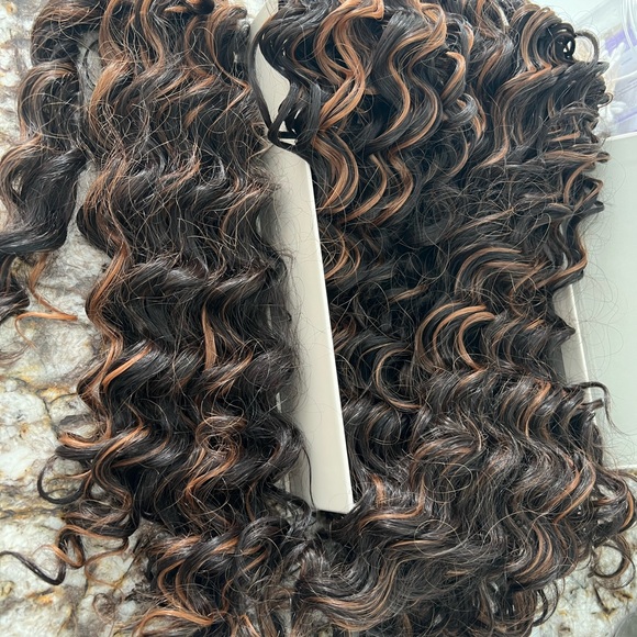 INH Hair Curly Hair Extensions - Picture 8 of 11